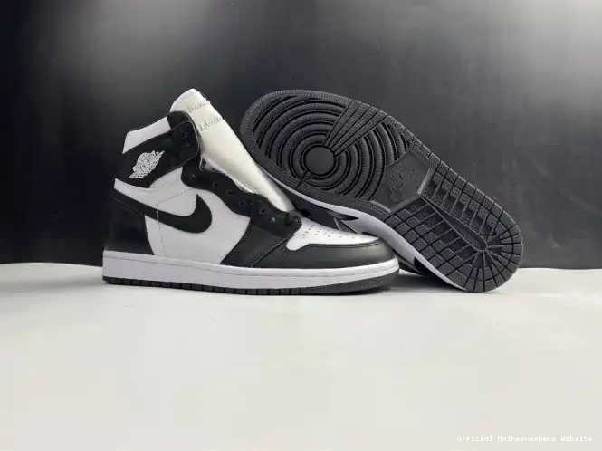 Official Maikesneakers Black Air (2014) 555088-010 White Jordan Retro 1 0518